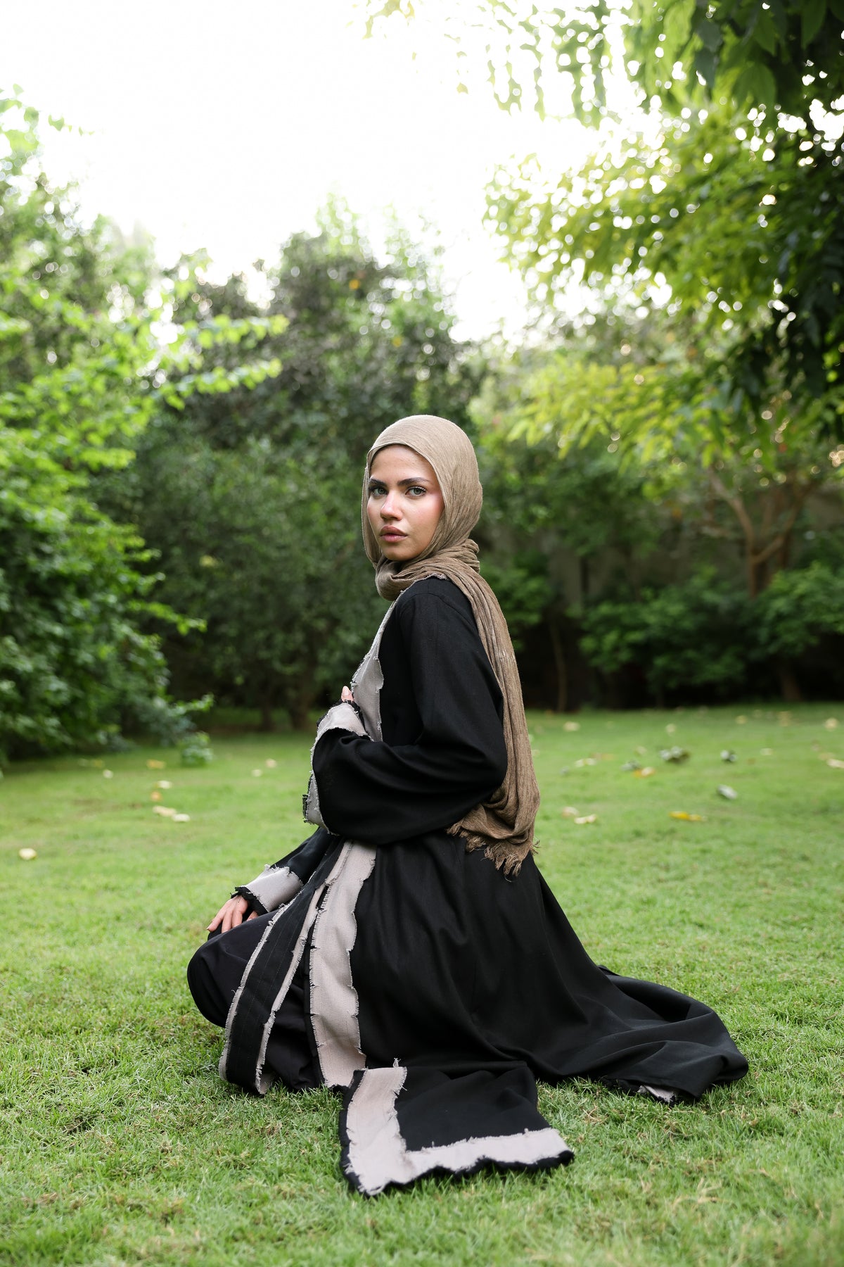 Black Aveline Cardigan