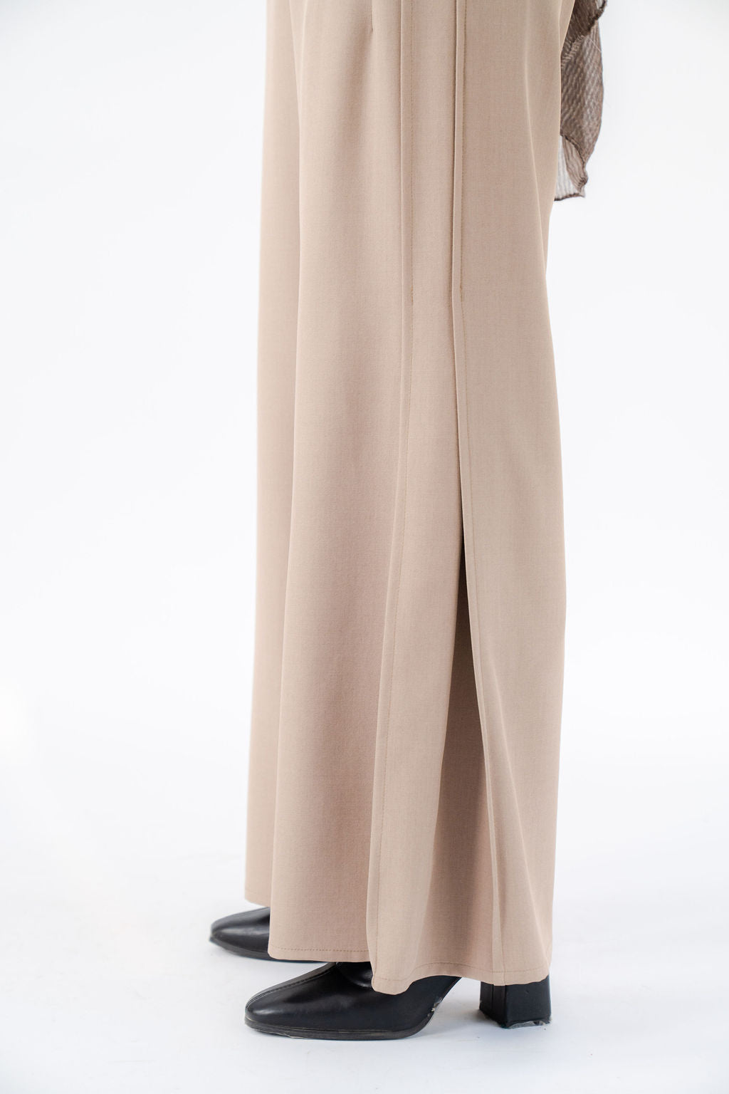 Cafe Valencia Pants