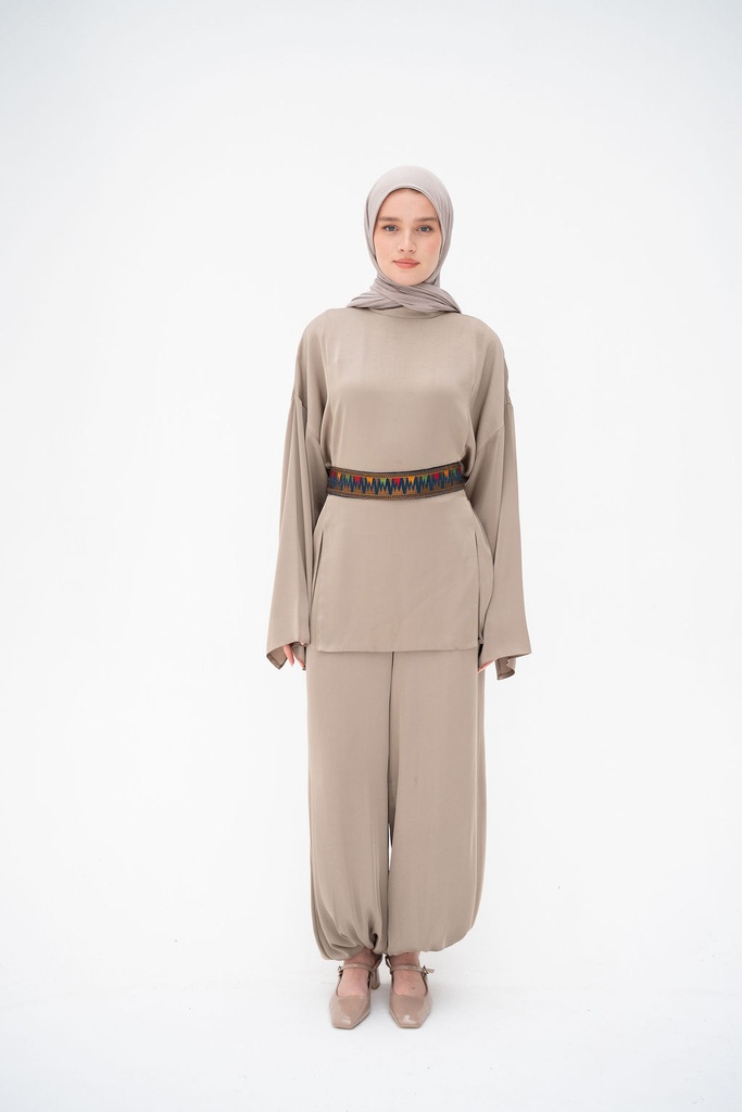 Sand Liwa Blouse 