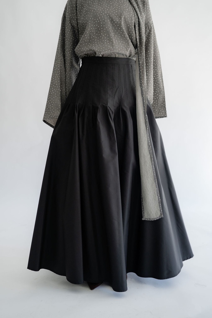 Black Armenia Skirt 