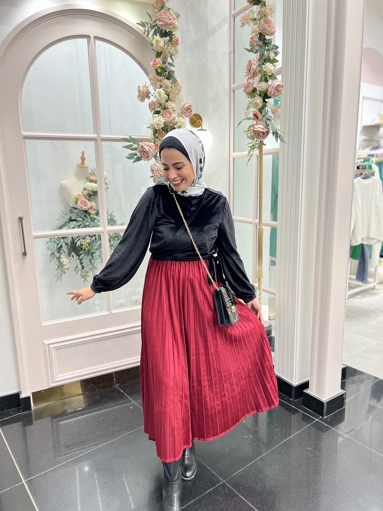 Vandela Black Blouse