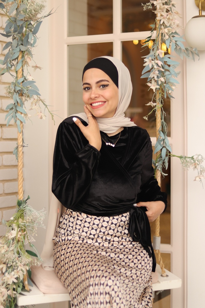 Vandela Black Blouse