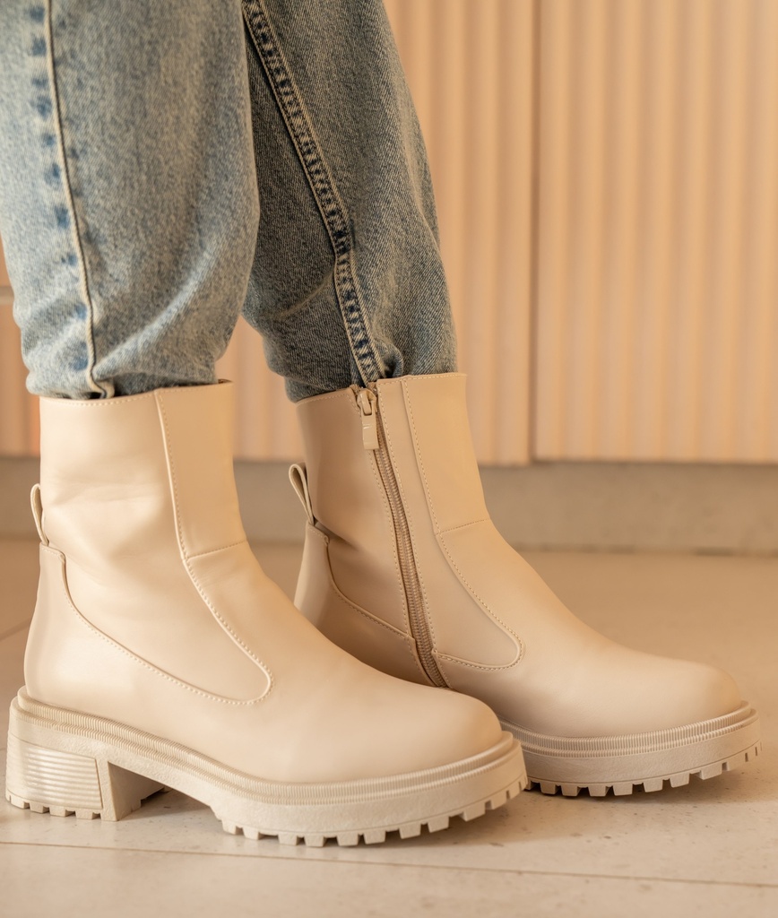 Crème Zipster Boots