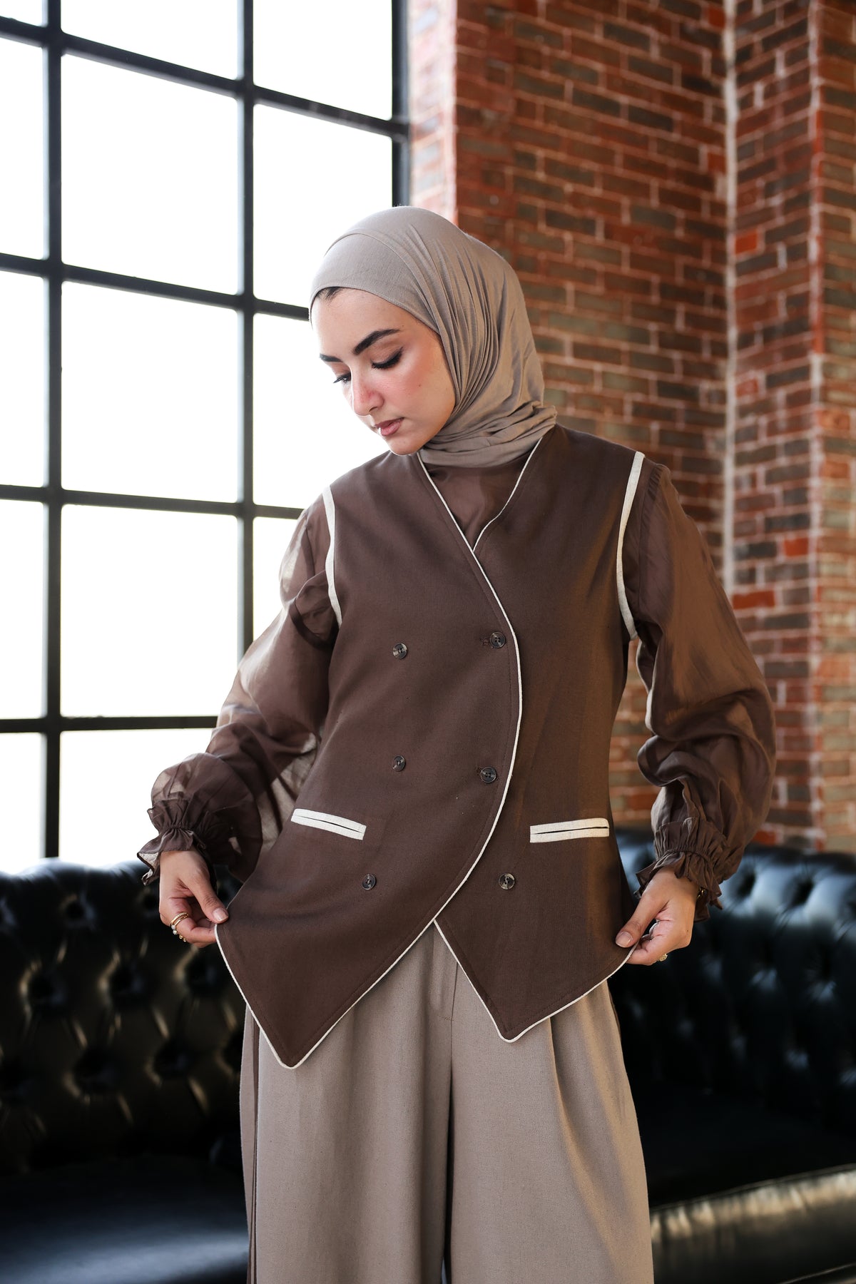 Espresso Livia Vest