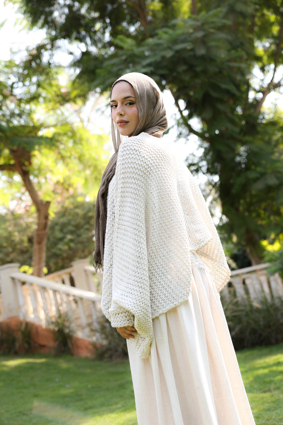 Oat Amaya Cape