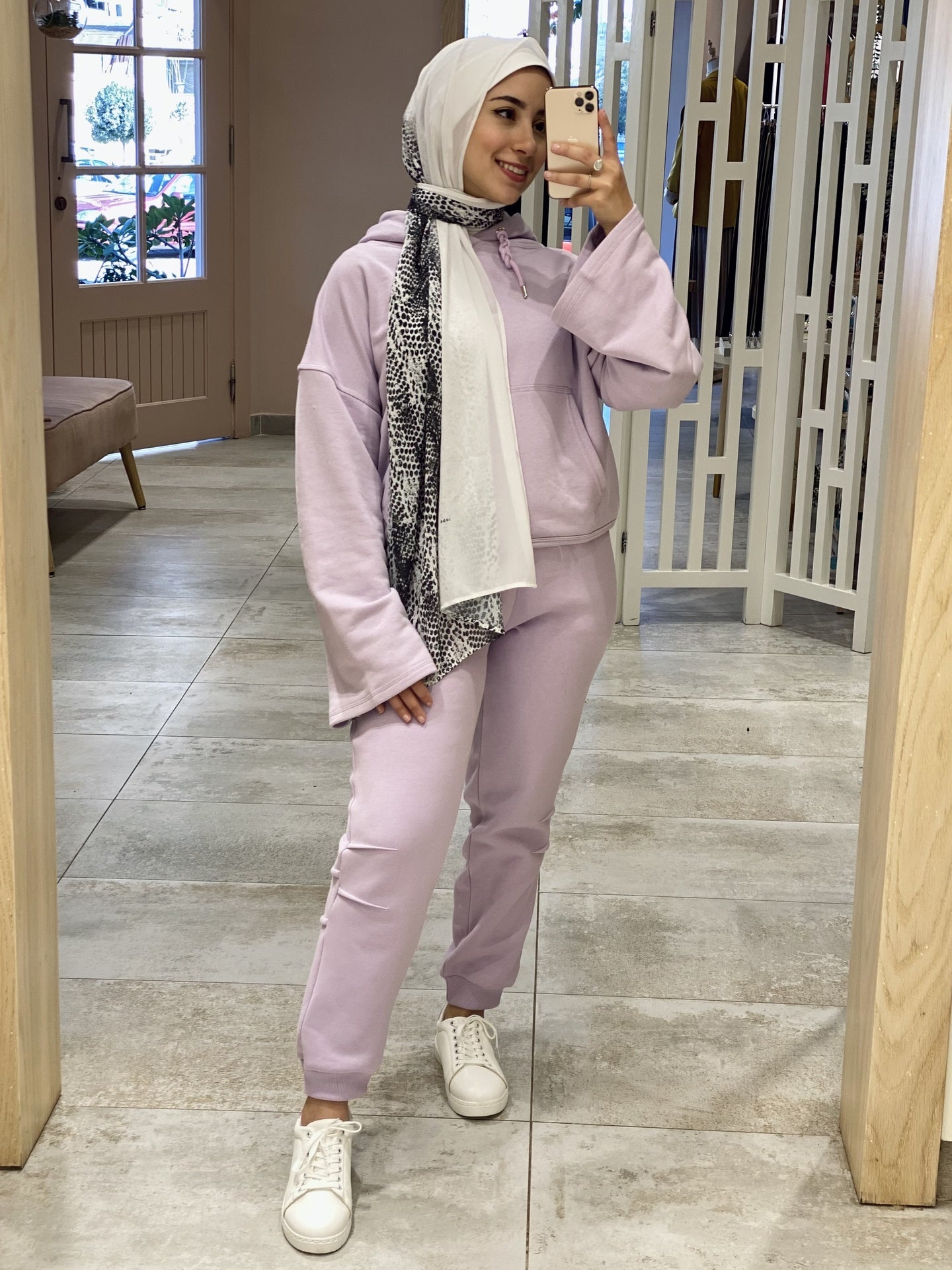 Chalk Cropped hoodie
