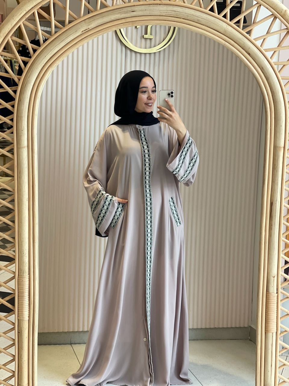 Cafè Bayan Abaya