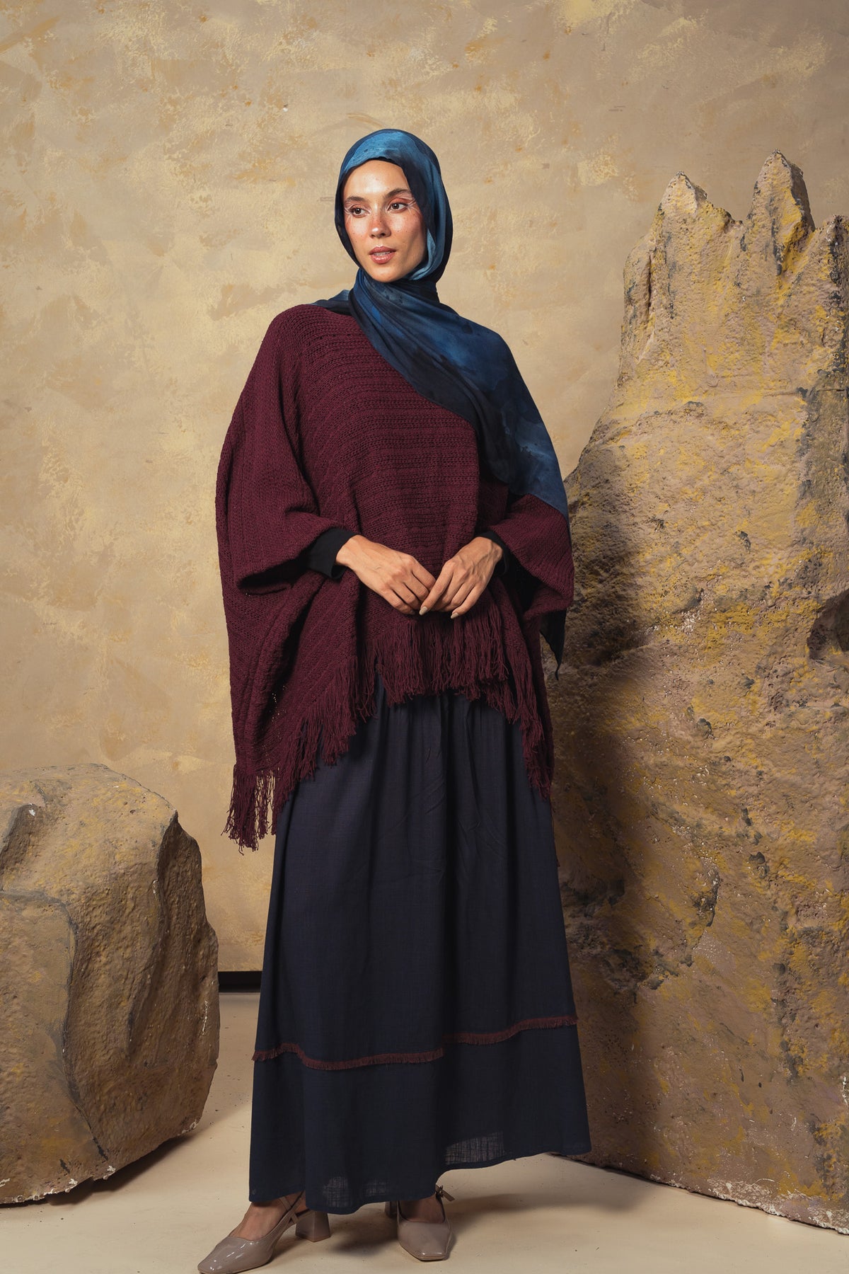 Burgundy Verso Cape