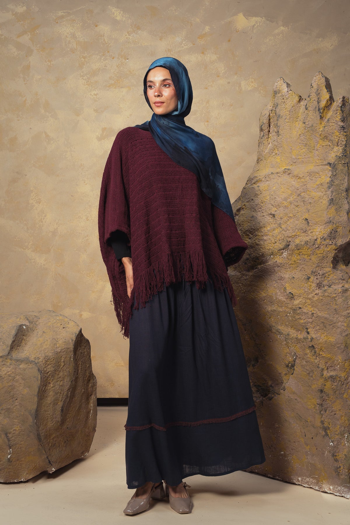 Burgundy Verso Cape