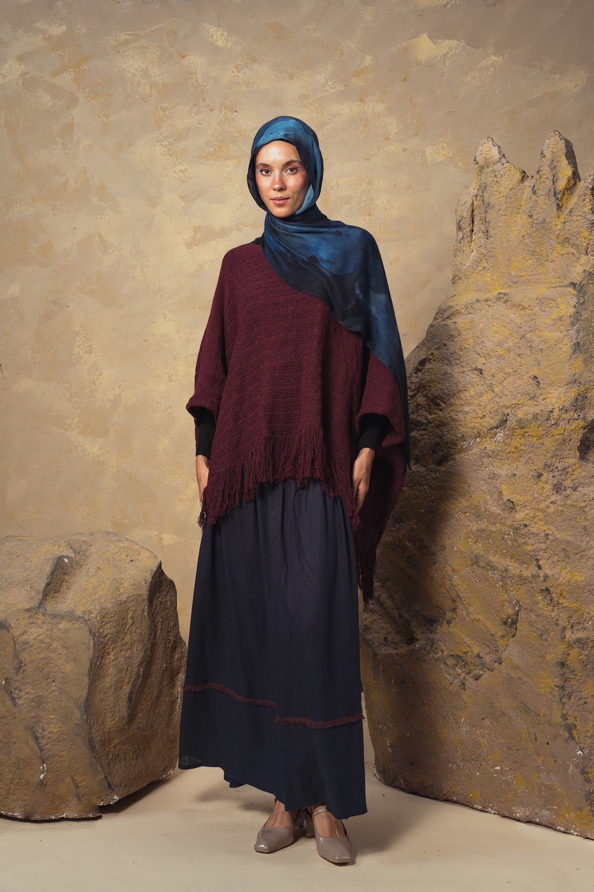 Burgundy Verso Cape