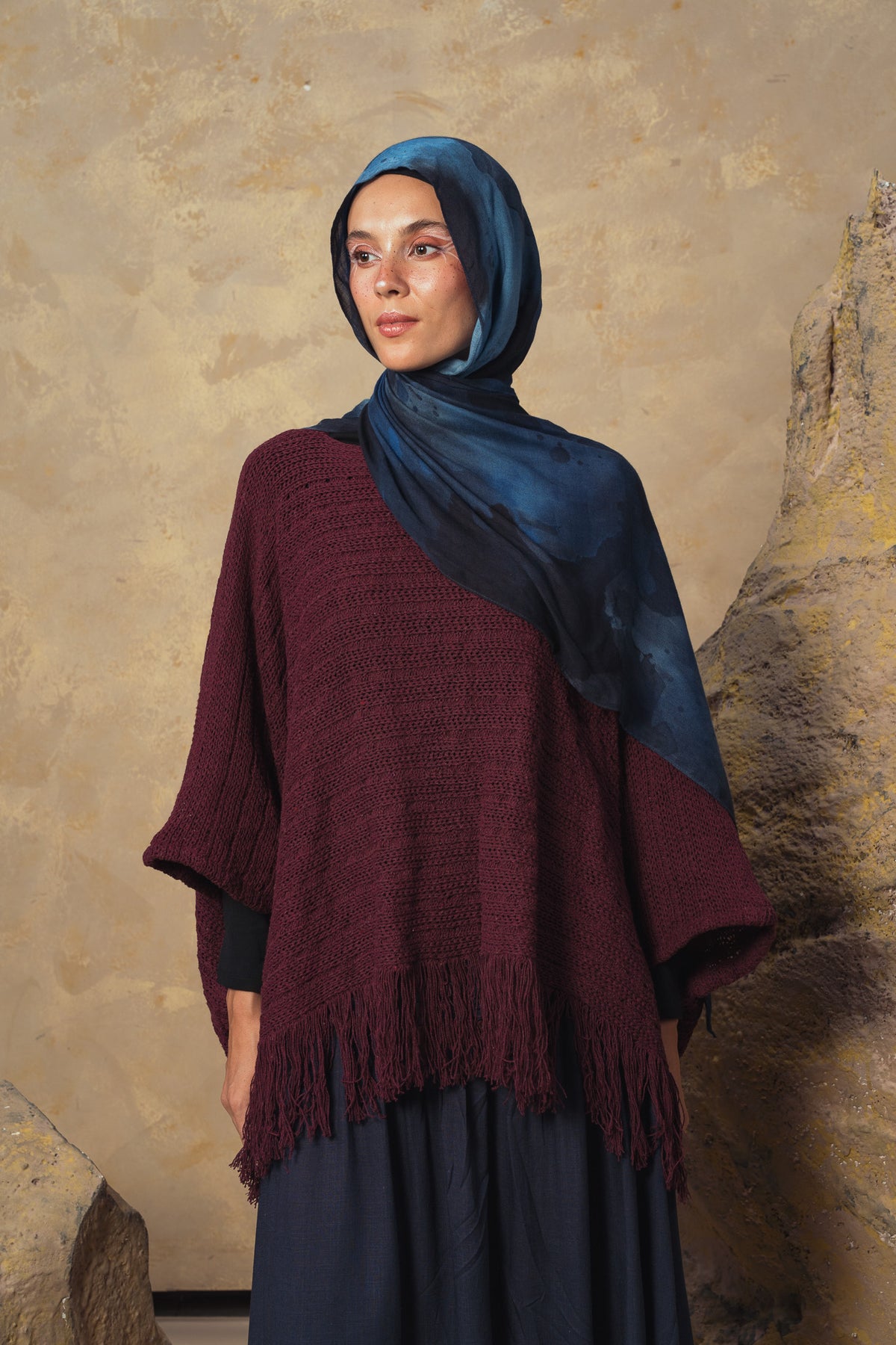 Burgundy Verso Cape