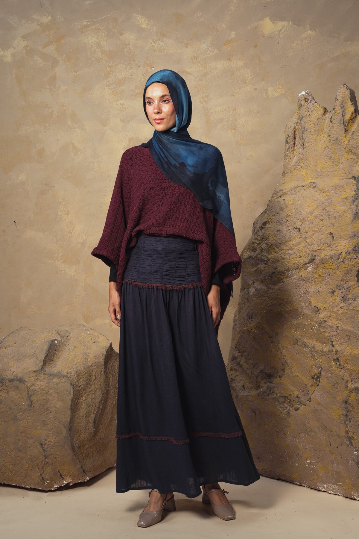 Burgundy Verso Cape
