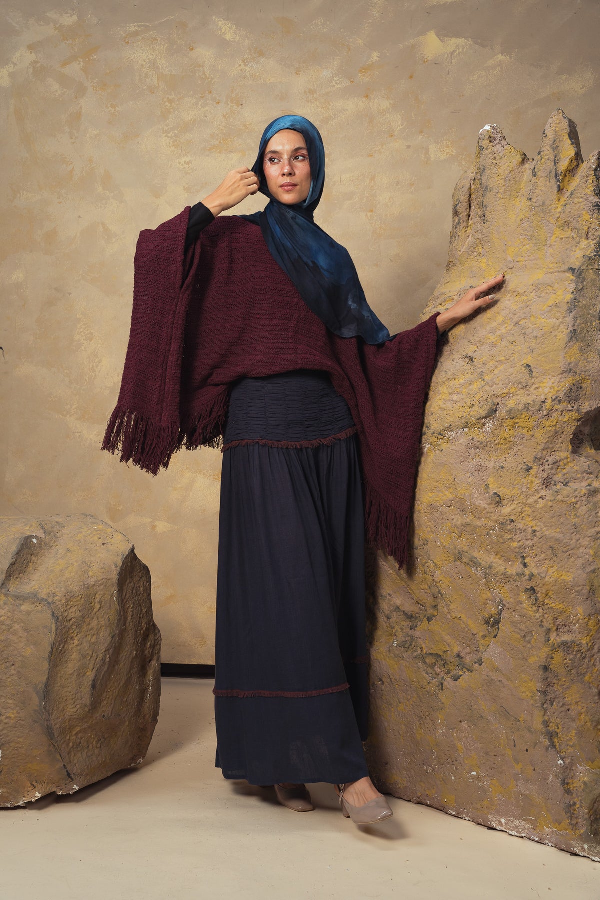 Burgundy Verso Cape