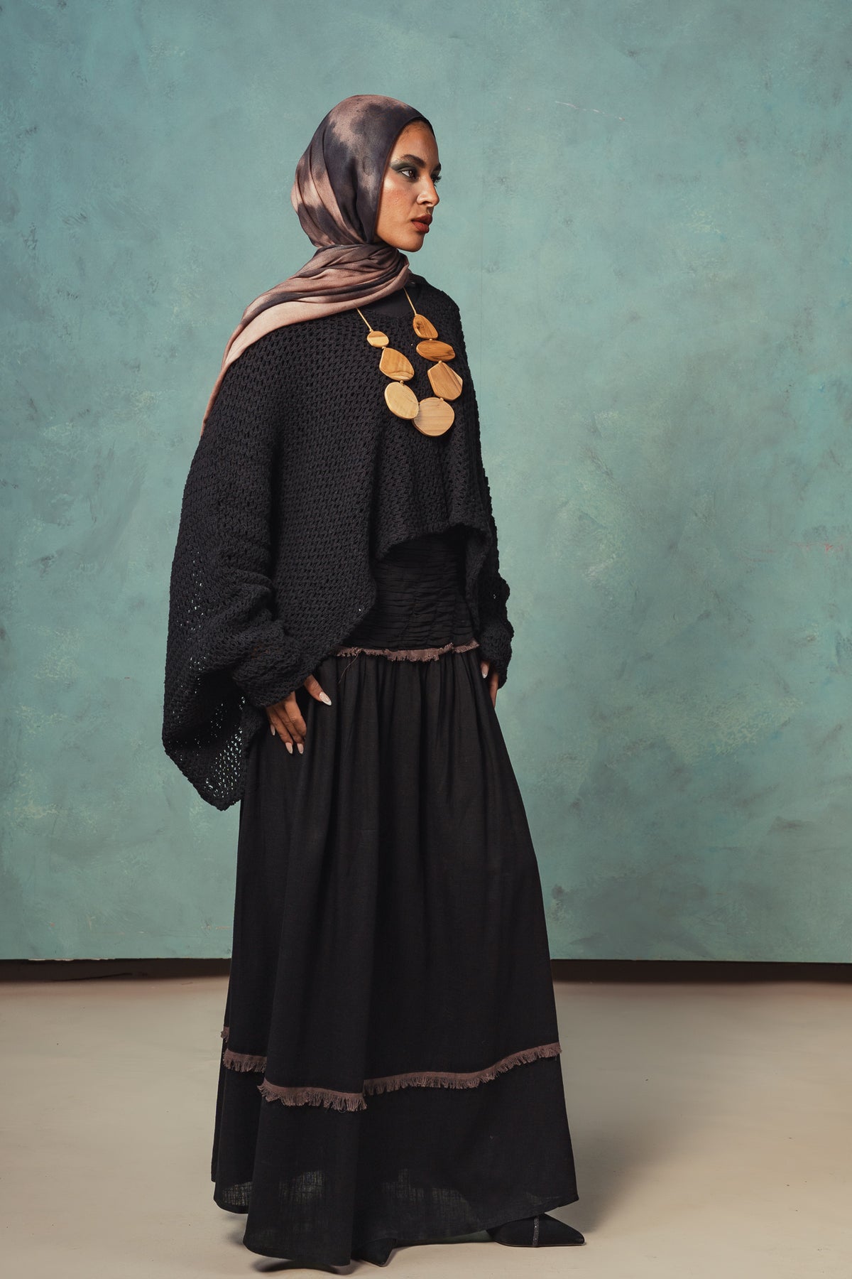 Black Amaya Cape