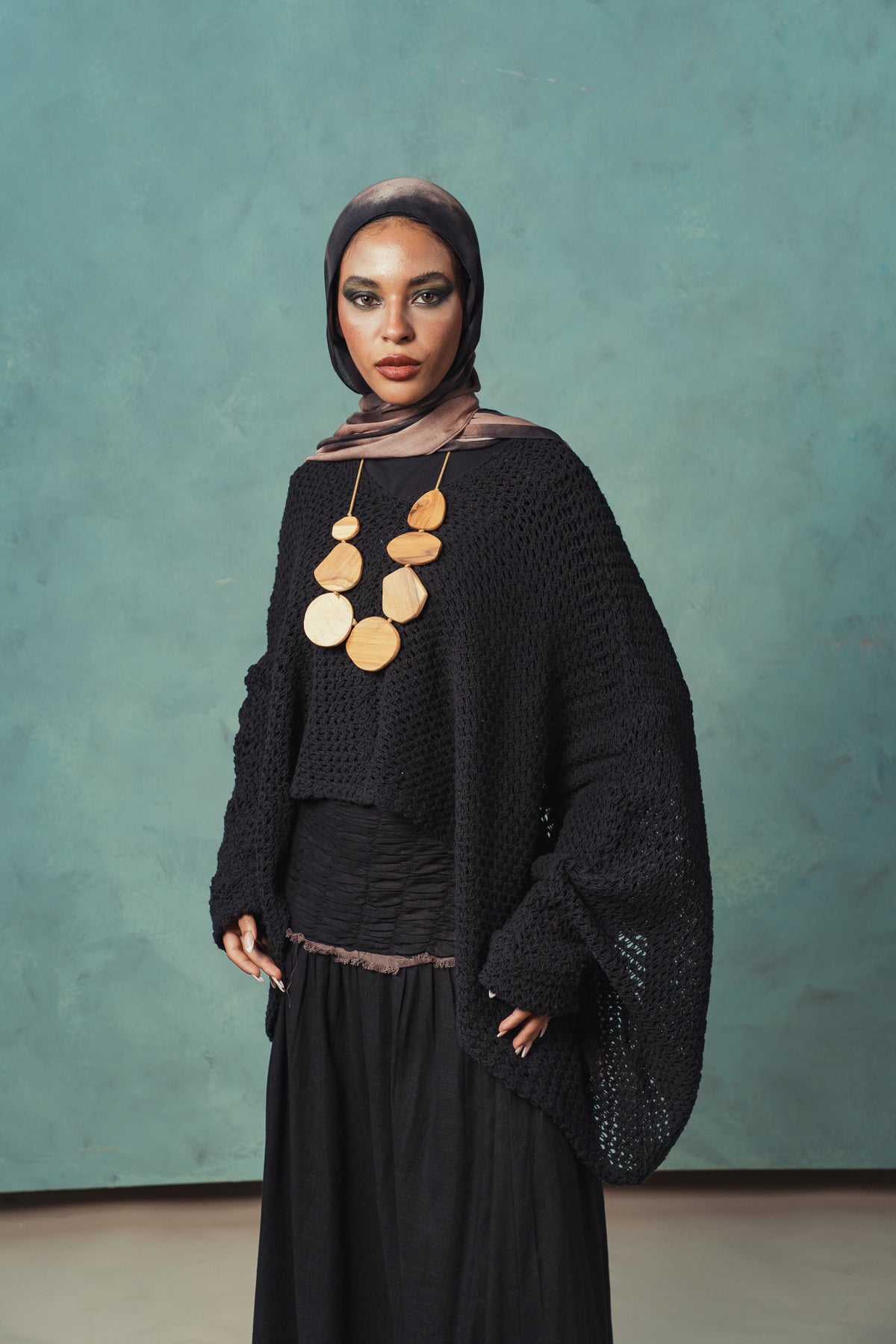Black Amaya Cape