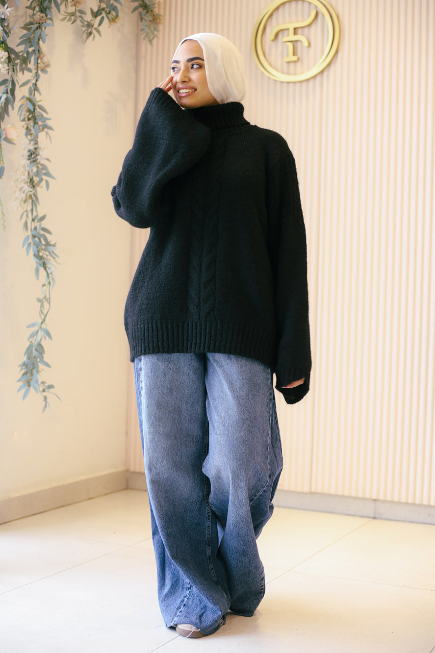 Black Cozy Puff