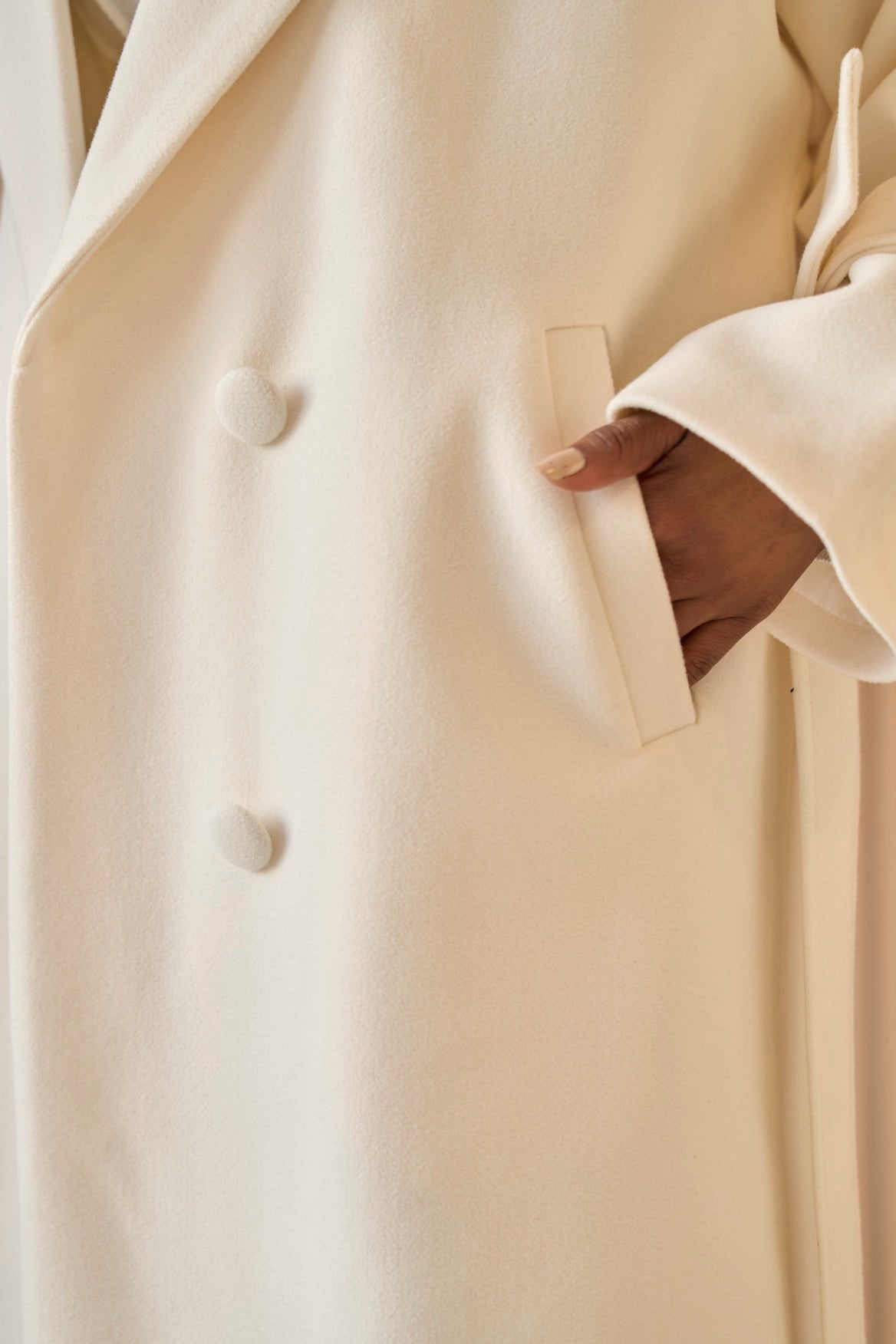 Crème Rue Trench Coat