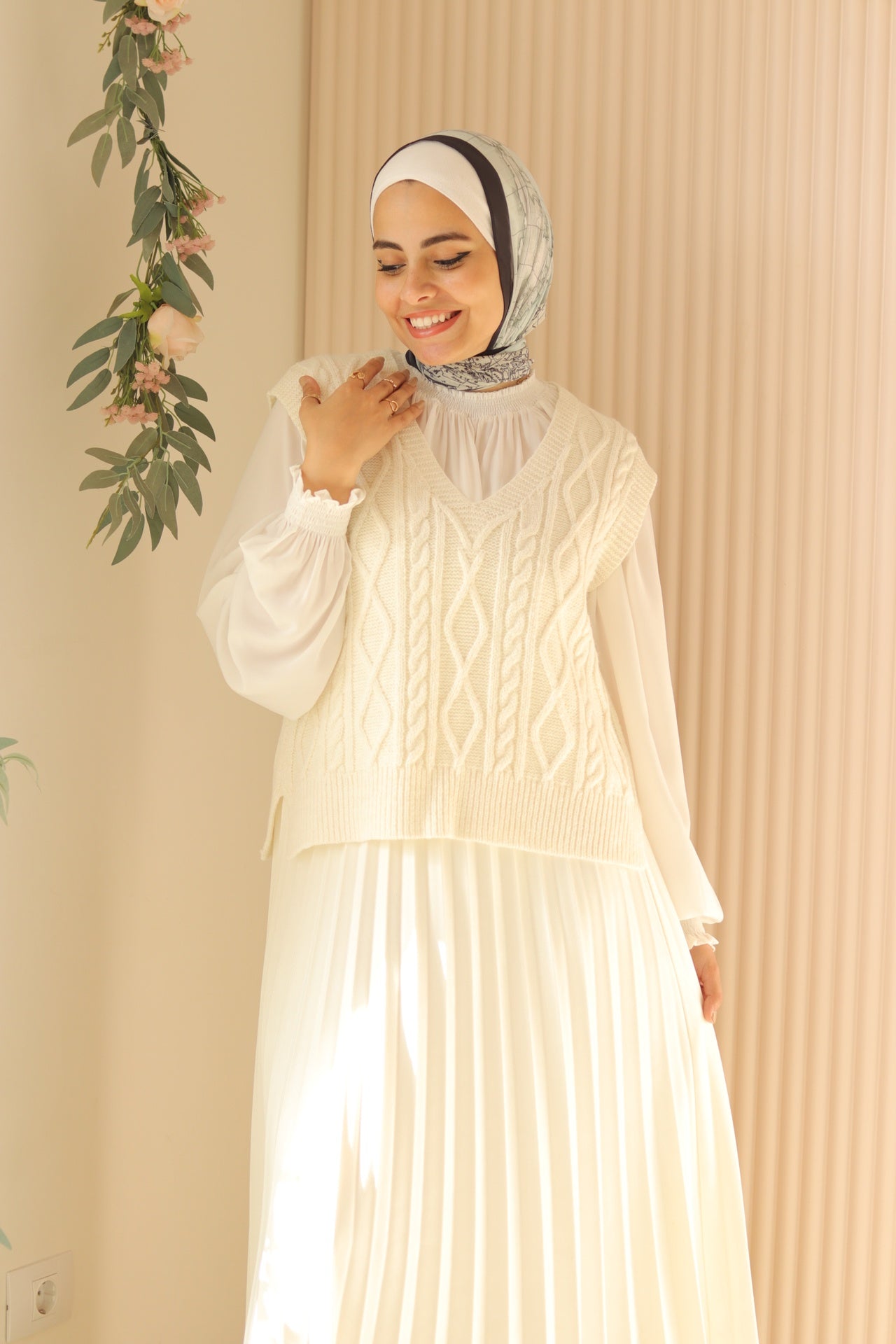 Crème Accordion Suede Skirt