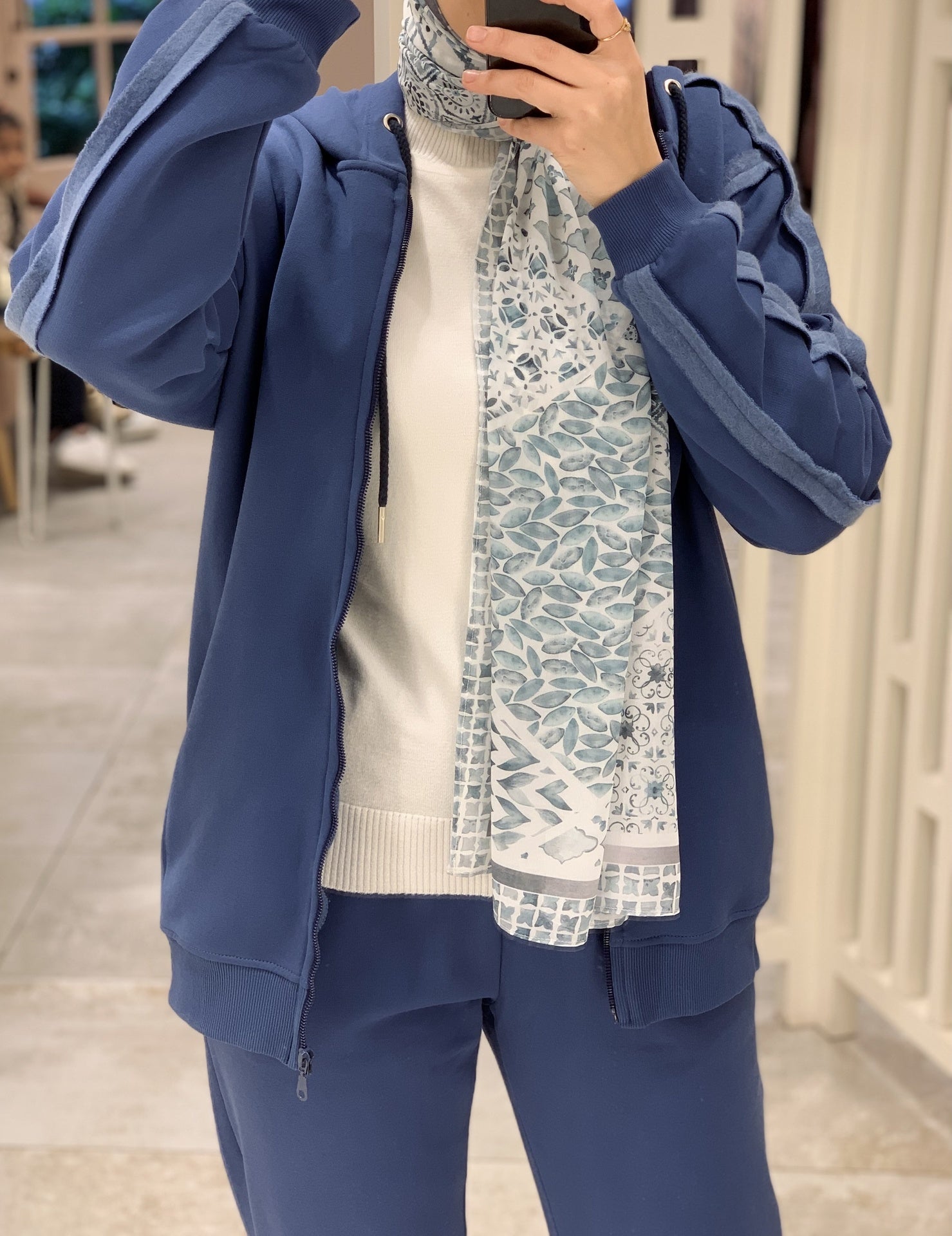 Zip up Hoodie