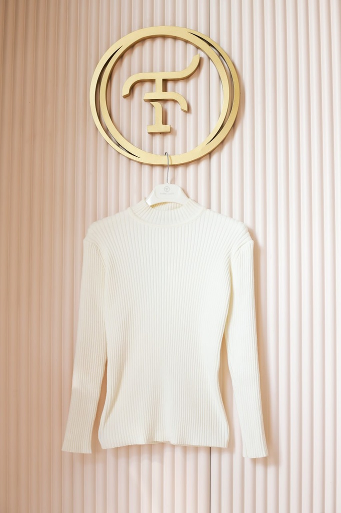 Offwhite Essential Knit   