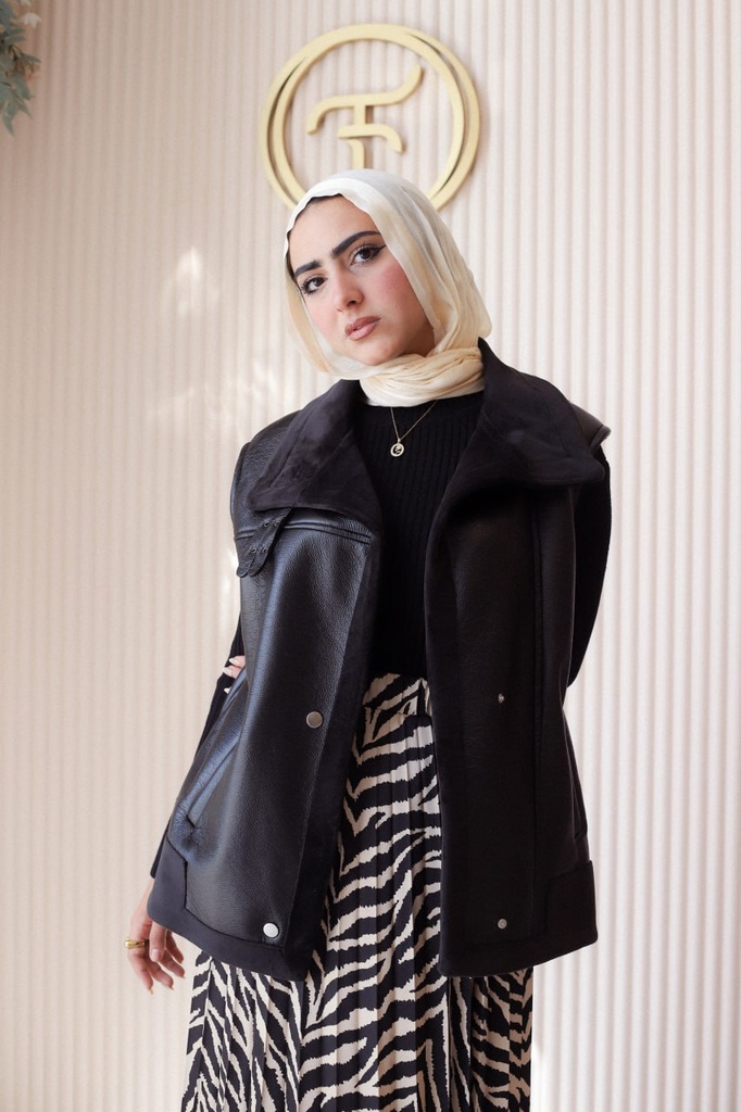 Black Fur & Edge