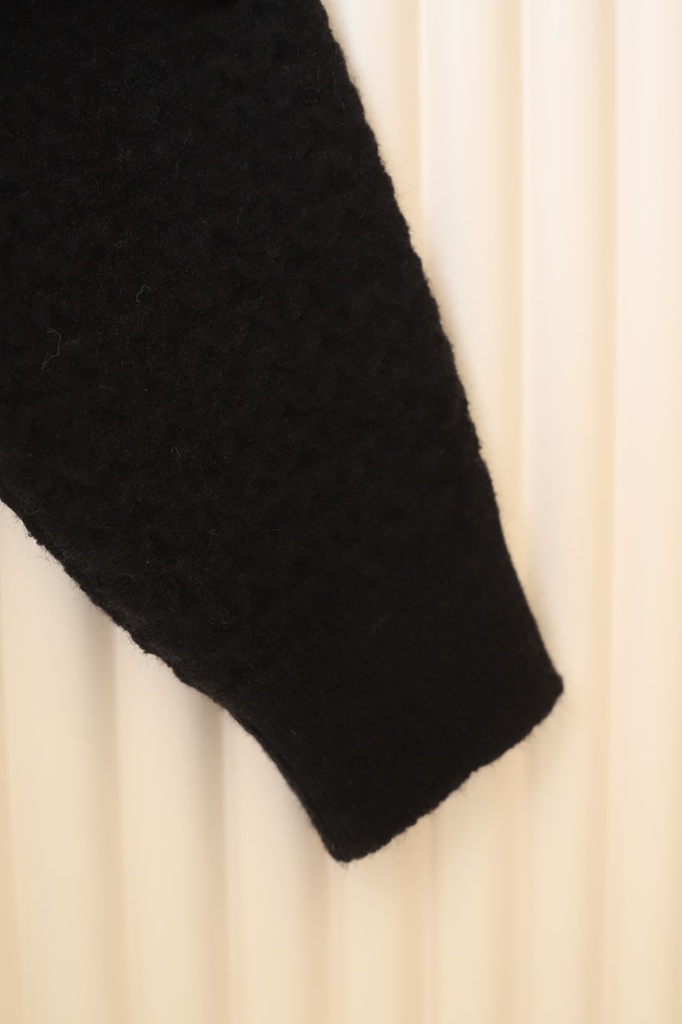 Black Cable Heart