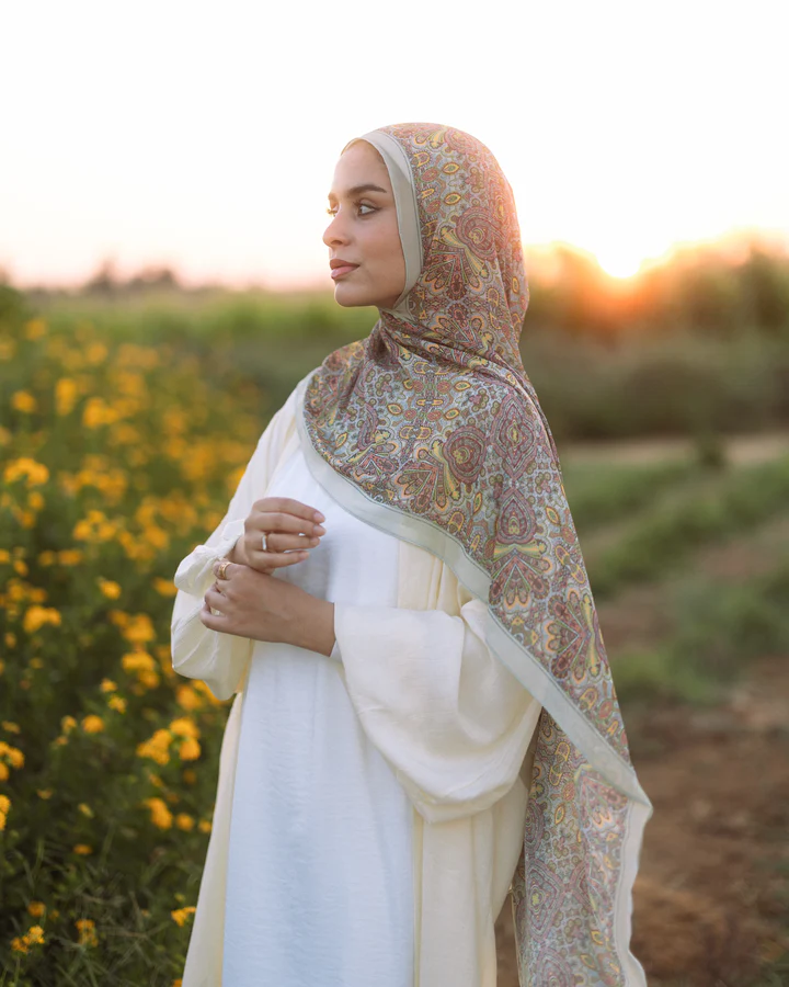 Nabila Veil 