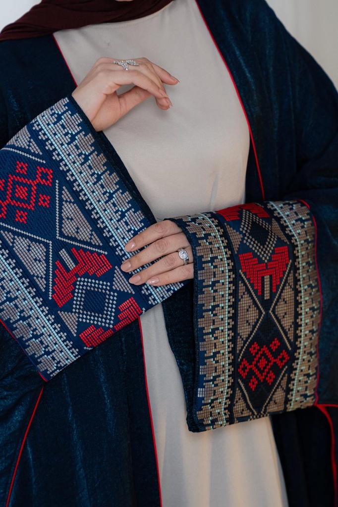 Maleeha Kaftan