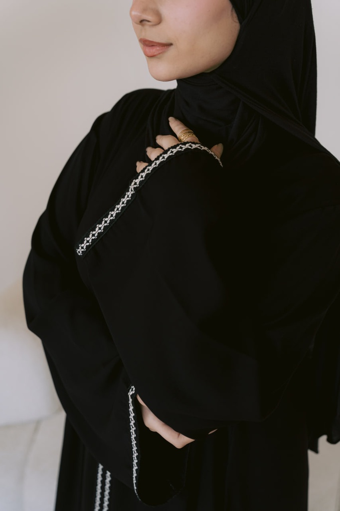 Taiba Abaya