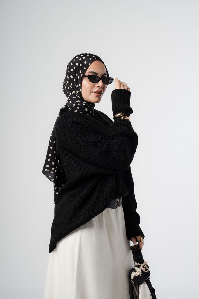 Black Malibu Pullover 