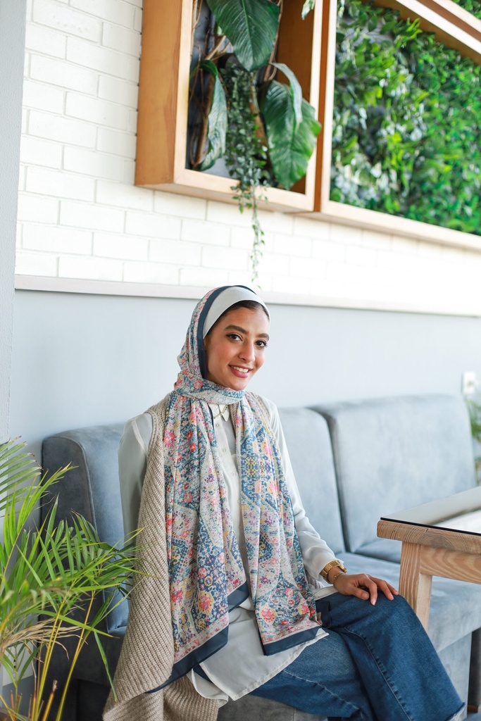 Qamar Veil