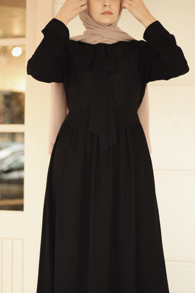 RIbbon Black Abaya