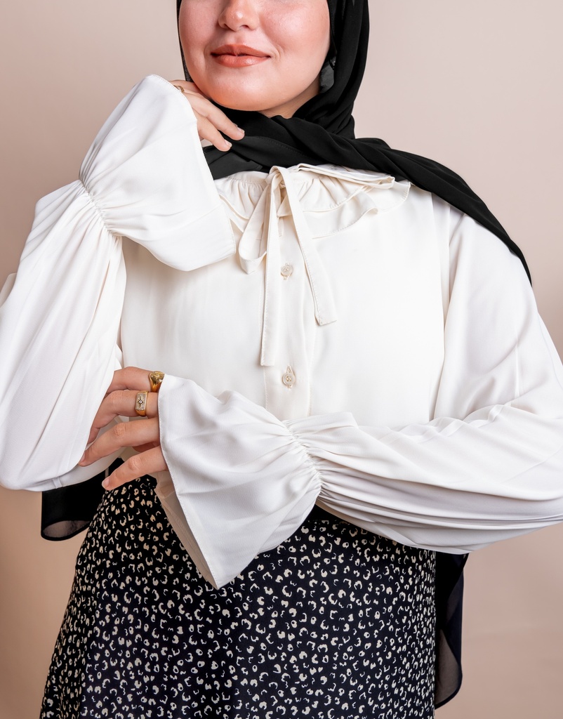 Crème Juliet Blouse