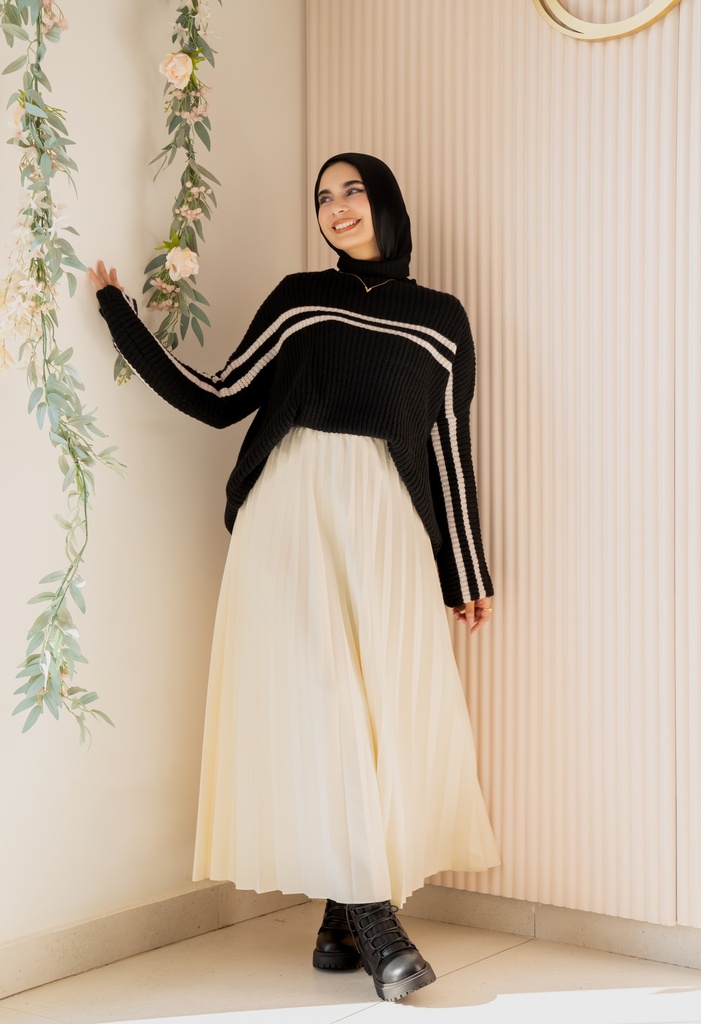 Black Lindsey Pullover