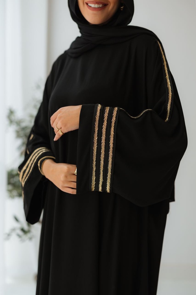 Qadr Abaya
