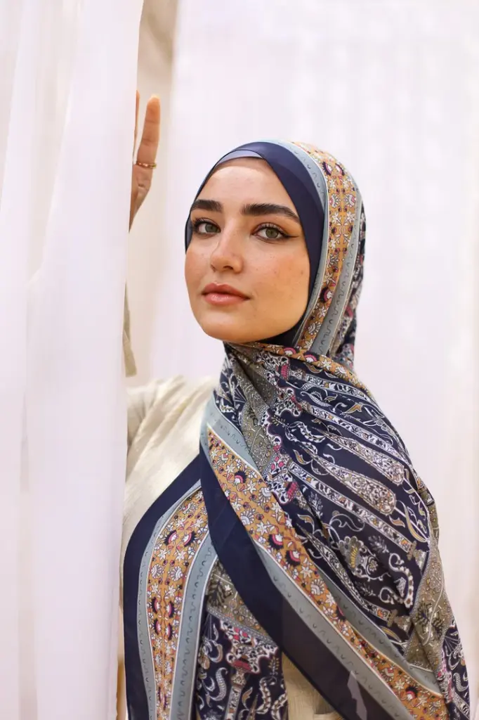 Aseel Veil