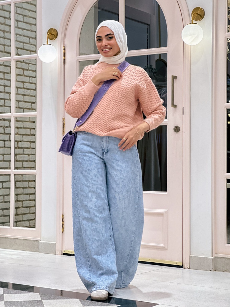 Shredded Jeans Pants