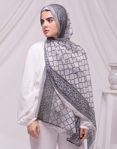 [Ar-03] Nablus Veil
