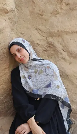 Talia Veil 